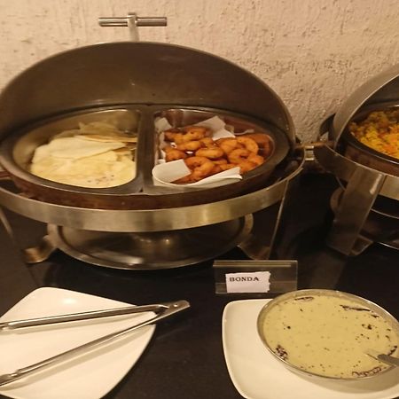 Mango Hill Central أوتي المظهر الخارجي الصورة