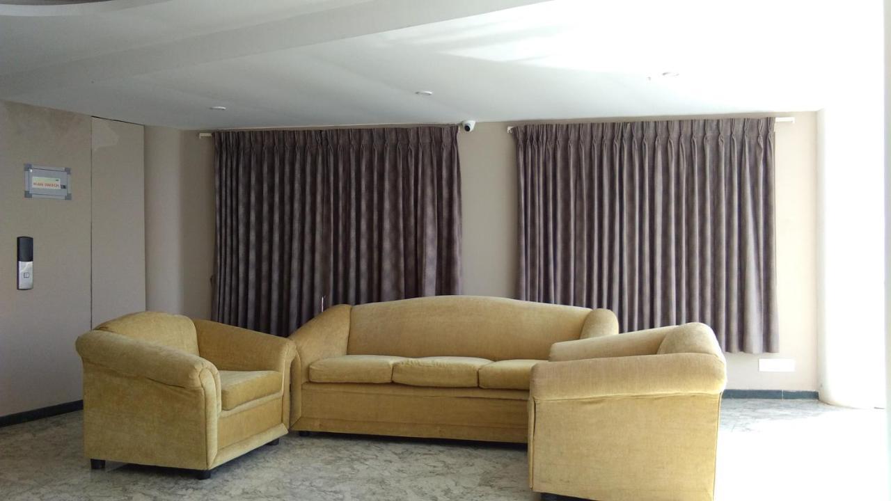 Mango Hill Central أوتي المظهر الخارجي الصورة
