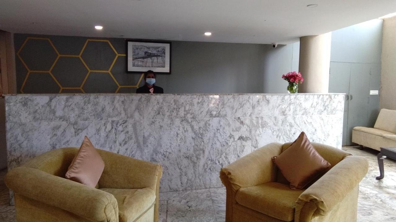 Mango Hill Central أوتي المظهر الخارجي الصورة
